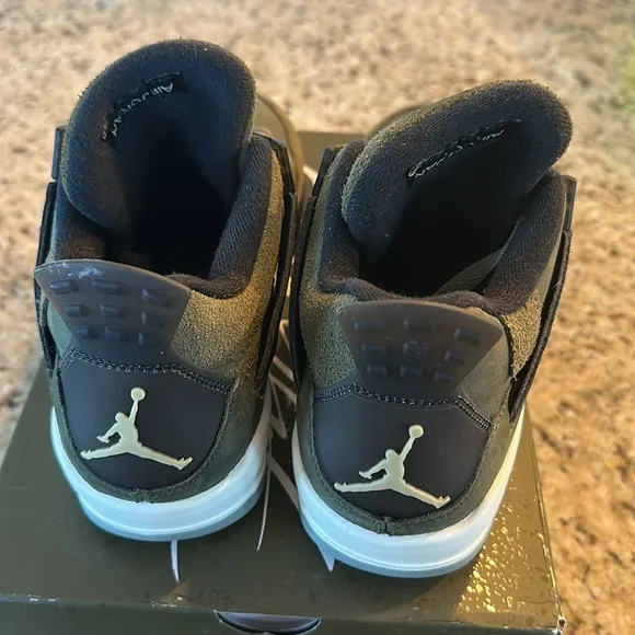 Air Jordan 4 Retro SE Craft GS