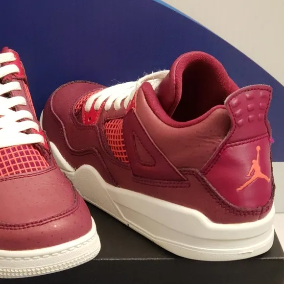 Air Jordan 4 Retro Valentine's Kids 2y