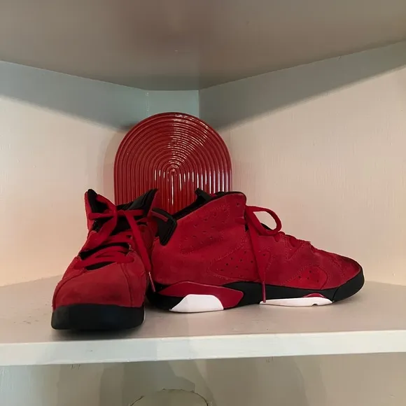 Air Jordan 6 Retro Kids' Grade School Basketball Shoes