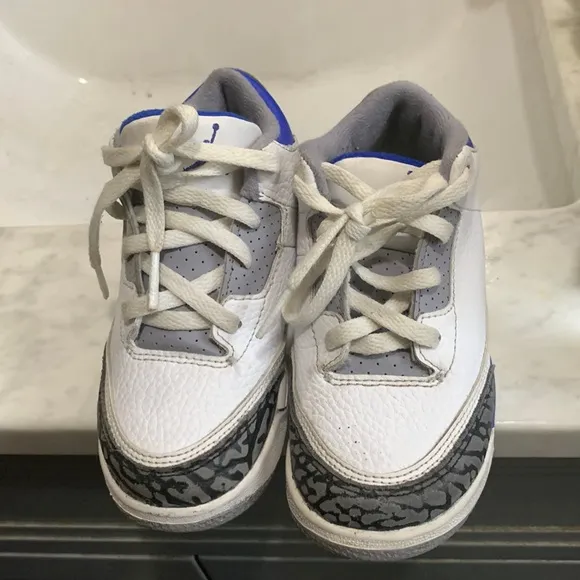 Air Jordan retro 3 kid shoes
