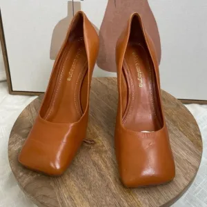 Aldo Castagna Sz39 Italy Designer high heels/Pumps