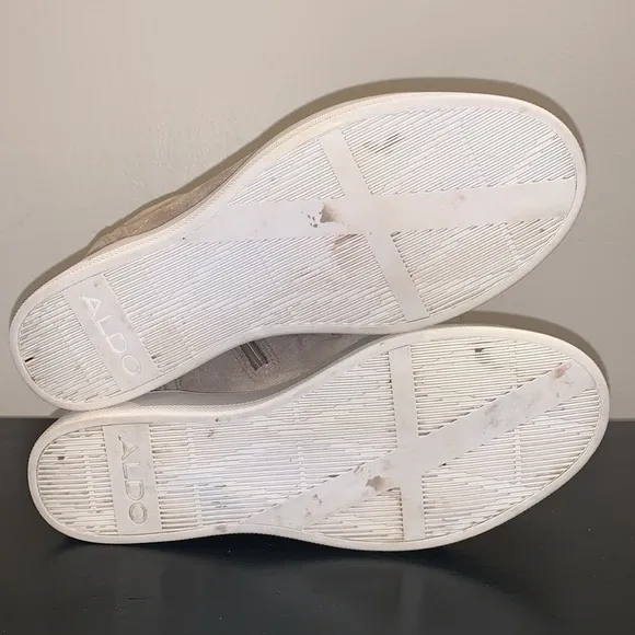ALDO Women's Ailannah Sneaker. Size 9.  Vegan Leather.