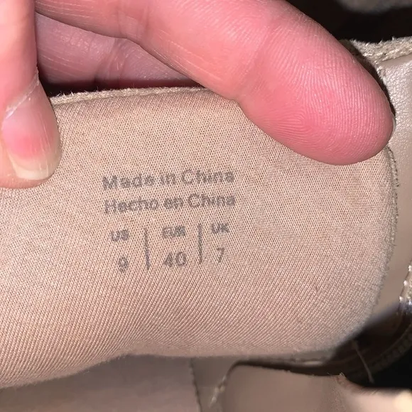 ALDO Women's Ailannah Sneaker. Size 9.  Vegan Leather.