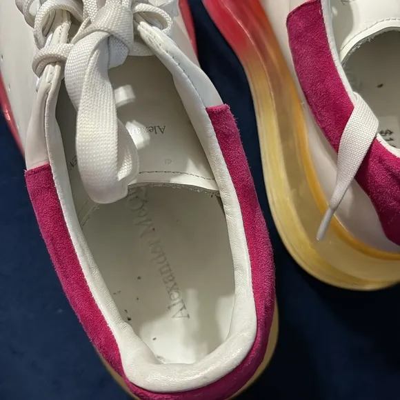 Alexander McQueen Women's Sneakers - Cream and Pink