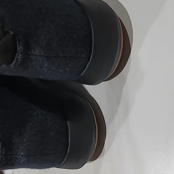 allbirds BLACK WOOL CASUAL ATHLEISURE ACTIVEWEAR RUNNER UP MIZZLES SNEAKERS 10