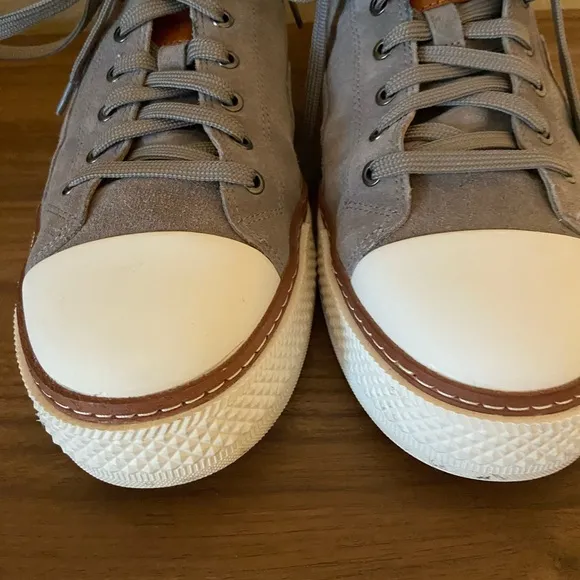 Allen Edmonds Men’s Gray Suede Sneakers