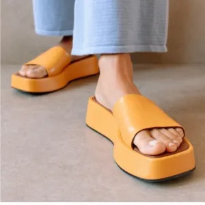 Alohas Janice Platform Sandals Slides Orange Svegan  90s Y2K EU41 10-10.5