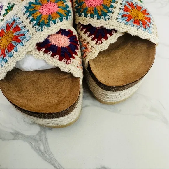 ALTAR’D STATE Women's Multicolor CROCHET Platform Sandals SIZE 8
