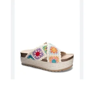 ALTAR’D STATE Women's Multicolor CROCHET Platform Sandals SIZE 8