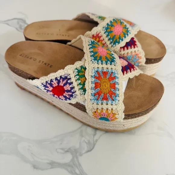 ALTAR’D STATE Women's Multicolor CROCHET Platform Sandals SIZE 8