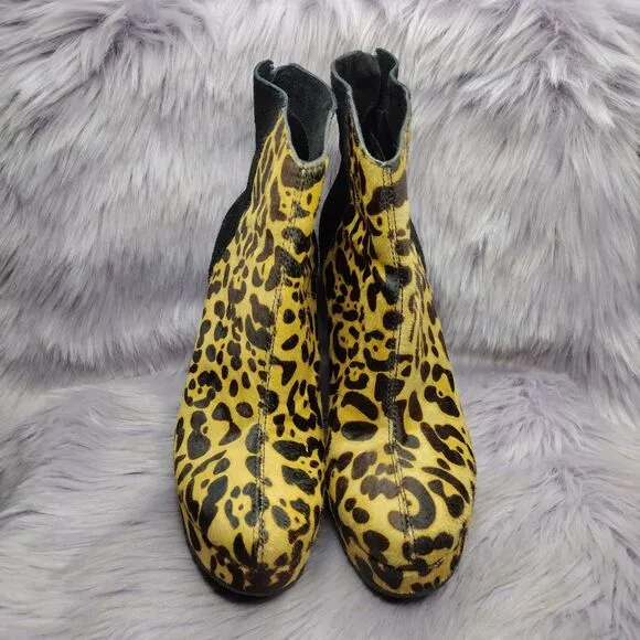 Anthro Kelsi Dagger Huette Wedge Ankle Booties Leopard Calf Hair Womens Size 9
