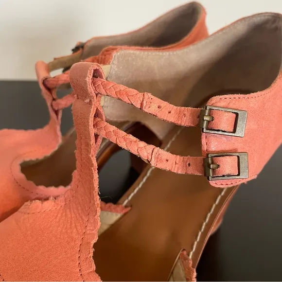 ANTHRO LATIGO Tiki Wood Sole Boho Platform Sandals - Coral Size 9.5