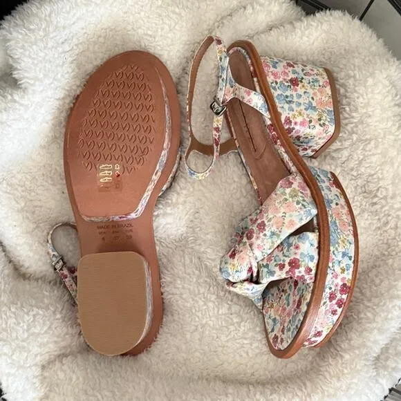 Anthropologie Vicenza Mckenna Puffy Platform Floral Sandals