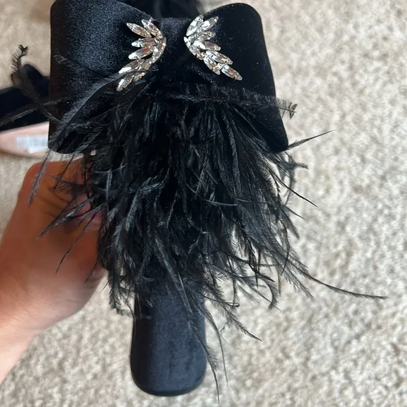 Antonio Melani Janie velvet platform dress sandal feathers size 6 black shoe