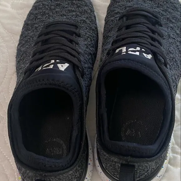 APL Techloom Phantom dark grey athletic Shoes Sneakers Size 7.5