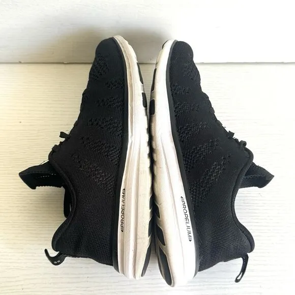 APL Techloom Pro Women’s Running Shoes 7.5 Black White Knit Athleisure Sneakers