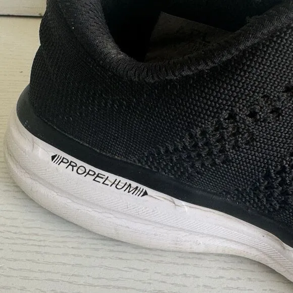 APL Techloom Pro Women’s Running Shoes 7.5 Black White Knit Athleisure Sneakers