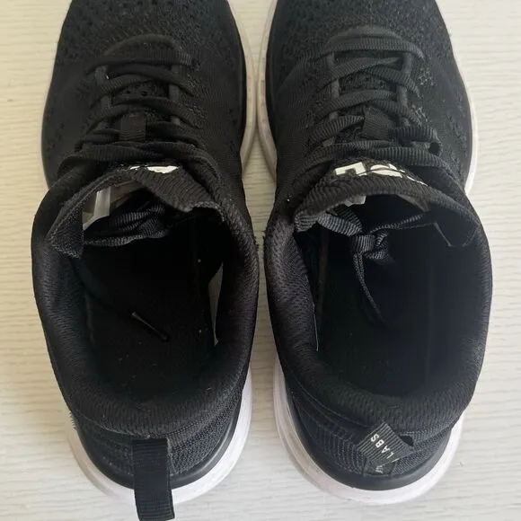 APL Techloom Pro Women’s Running Shoes 7.5 Black White Knit Athleisure Sneakers