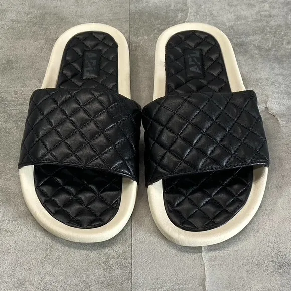 APL Women's Black/Prestine Leather Lusso Quilted Slide Platform Sandals SZ 6
