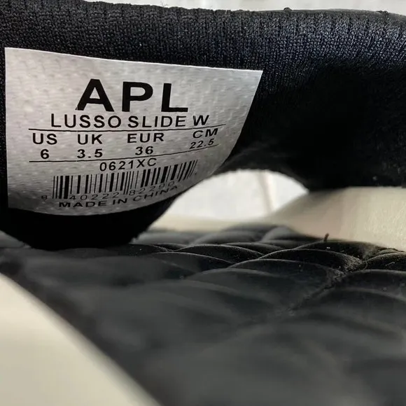 APL Women's Black/Prestine Leather Lusso Quilted Slide Platform Sandals SZ 6