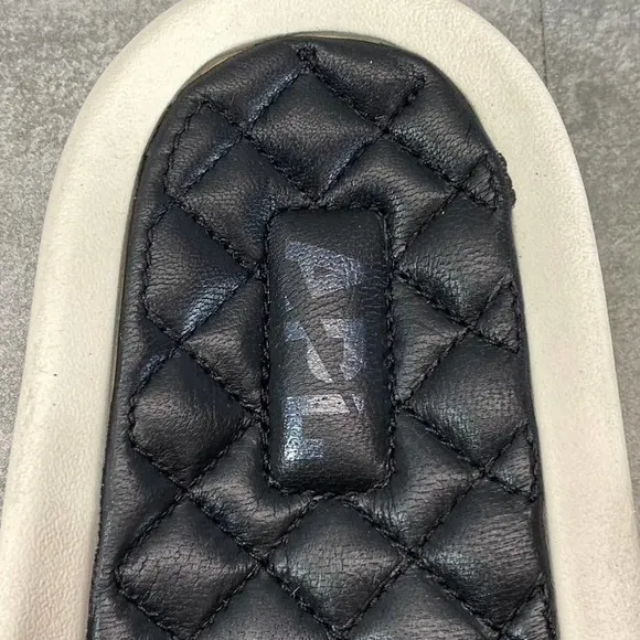APL Women's Black/Prestine Leather Lusso Quilted Slide Platform Sandals SZ 6
