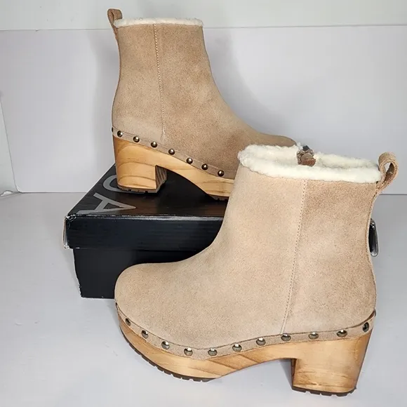 Aqua Women's Spain Clog Suede Ankle Booties Size 6.5