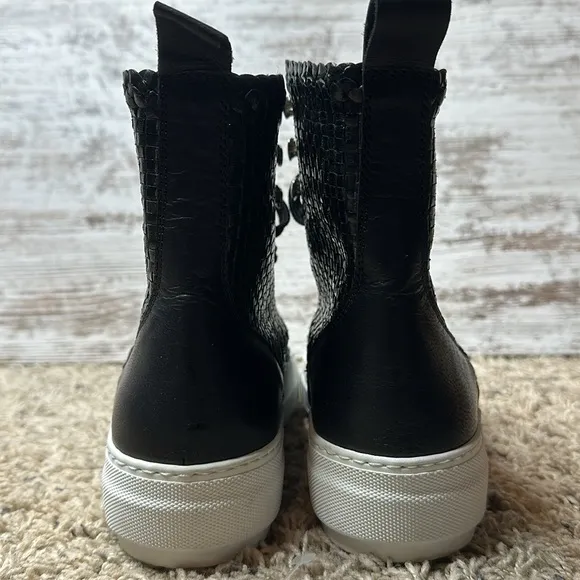 Aquatalia Tess Lace Up Woven Leather Sneakers Size 8.5 Black