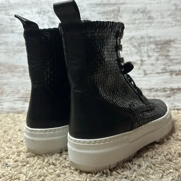 Aquatalia Tess Lace Up Woven Leather Sneakers Size 8.5 Black