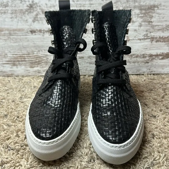 Aquatalia Tess Lace Up Woven Leather Sneakers Size 8.5 Black