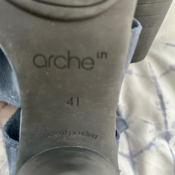Arche Women's Gray Heeled Sandals