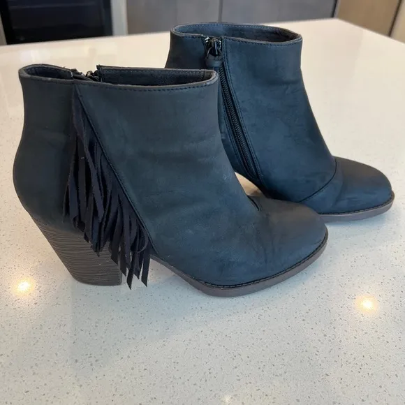Ariat Women's Black Fringe Ankle Boots