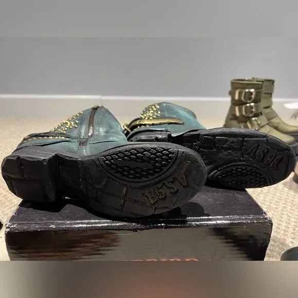 A.S 98 Sid sz 37 green with gold hardware