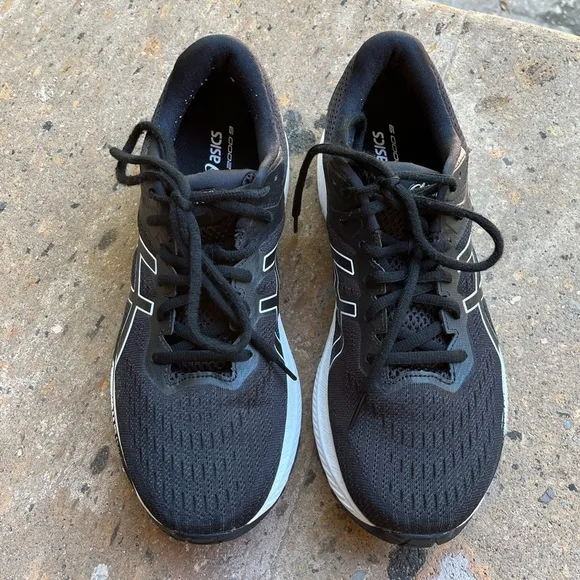 ASICS GT-2000 9 Black/ White Women’s Running Shoes