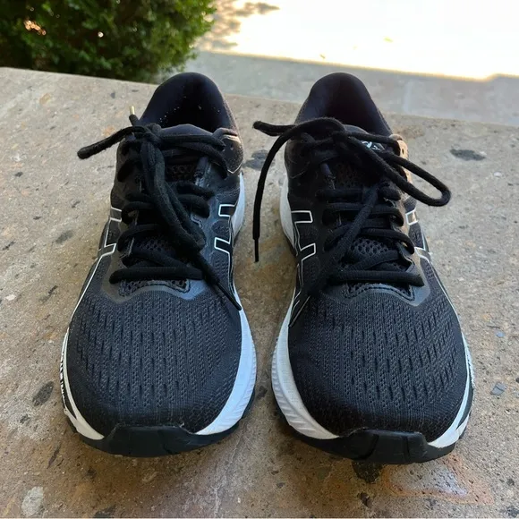 ASICS GT-2000 9 Black/ White Women’s Running Shoes