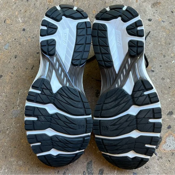 ASICS GT-2000 9 Black/ White Women’s Running Shoes