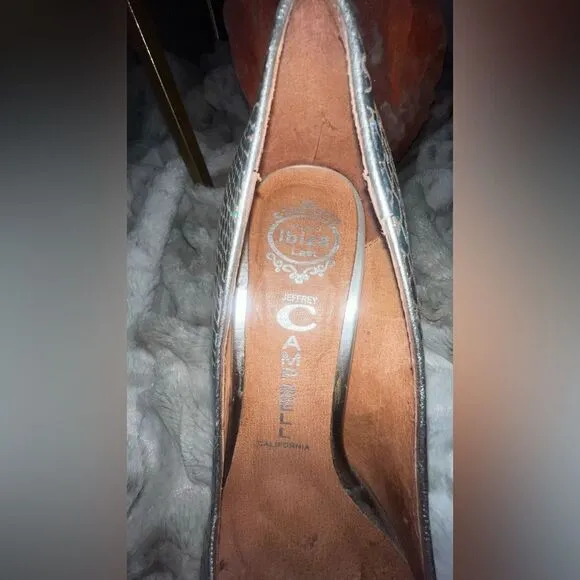 Awesome Holographic Silver Jeffrey Campbell Pumps, Size 8