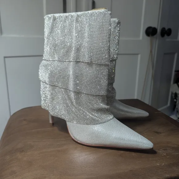 AZALEA WANG Silver Stiletto Boots Clubbing 8.5 NEW in Box Drapes Nashville Chic