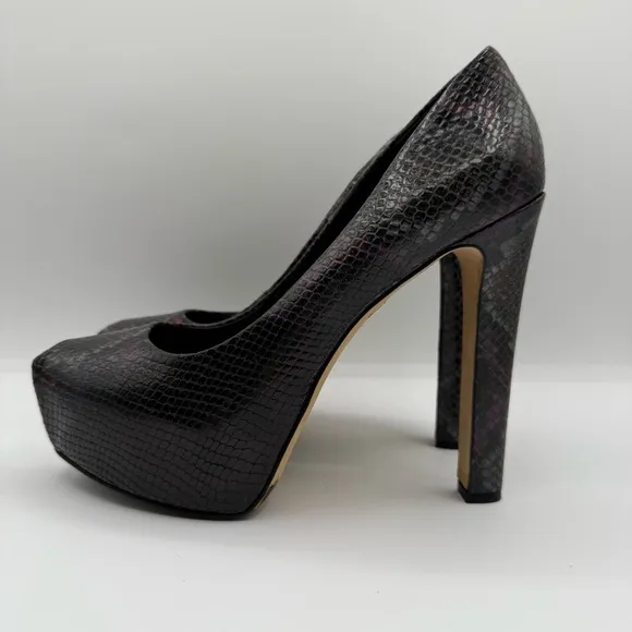 B Brian Atwood Savita Pump Size 9.5