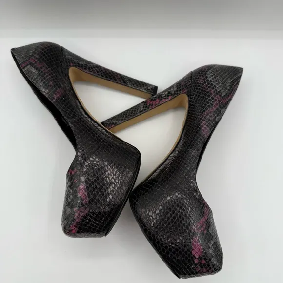 B Brian Atwood Savita Pump Size 9.5