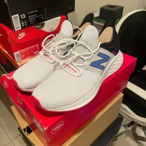 Balance Fresh Foam ROAV Running Shoes 14