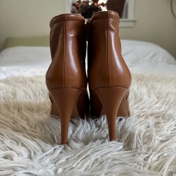 Barneys New York Co-op Becky Brown Tan Leather Platform Zip Up Ankle Boots Sz 40