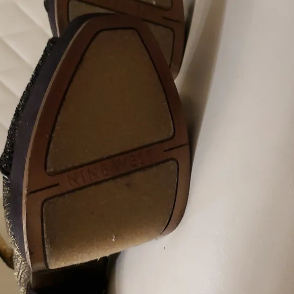Beautiful glamorous brand new evening shoes
