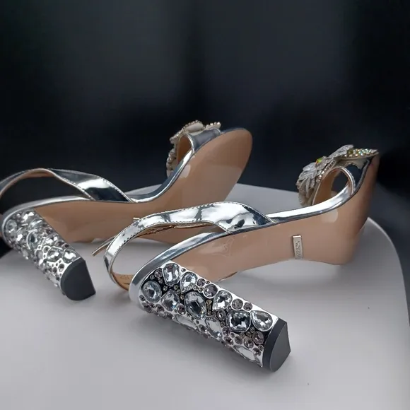 Beautiful Silver Floral Rhinestone Heels Women's size 11 NEW
