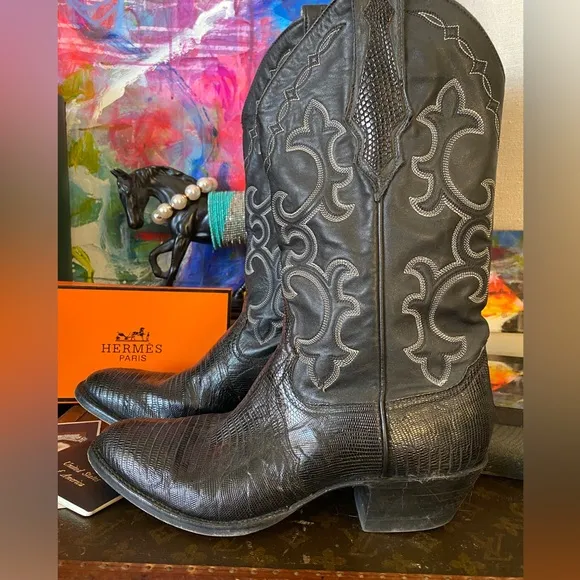 Beautiful Vintage Black Lizard Cowboy Boots 8 1/2 C