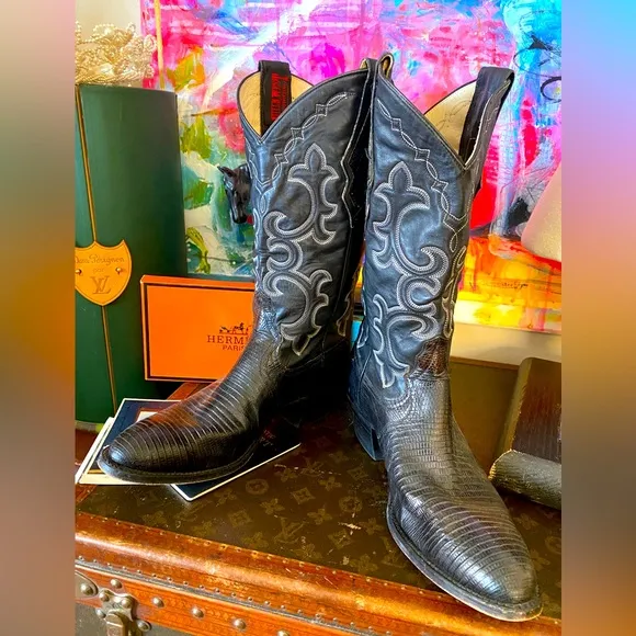 Beautiful Vintage Black Lizard Cowboy Boots 8 1/2 C