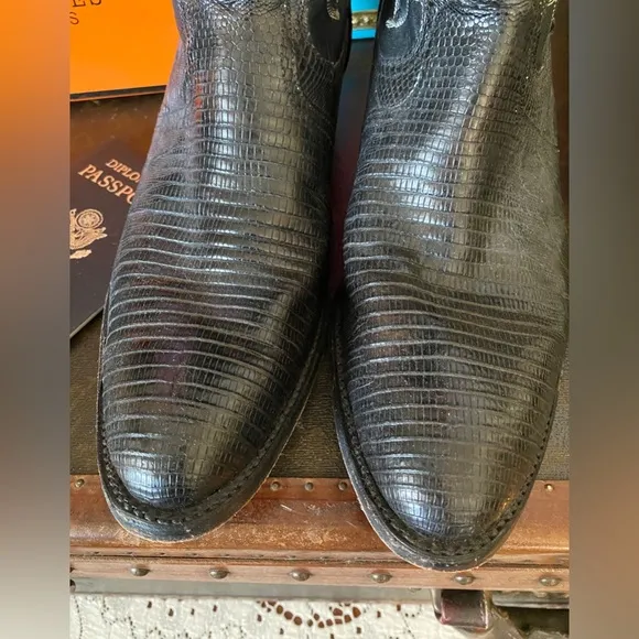 Beautiful Vintage Black Lizard Cowboy Boots 8 1/2 C