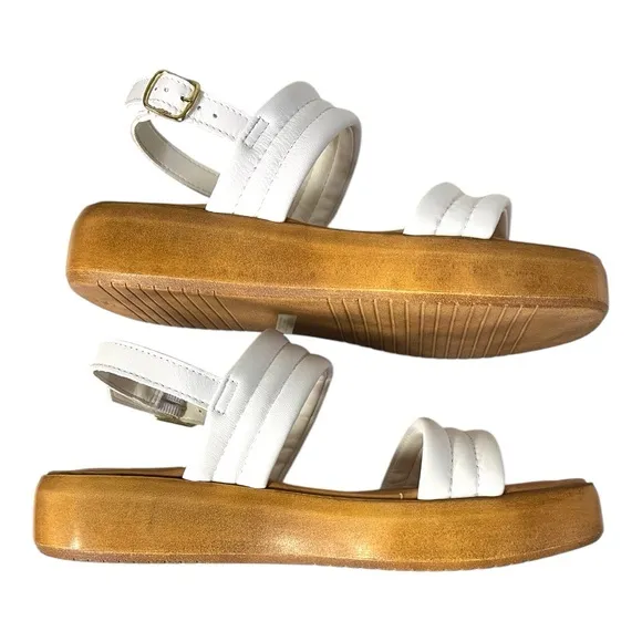 Bella~Vita White Italian Leather Platform Sandals – Size 8.5M