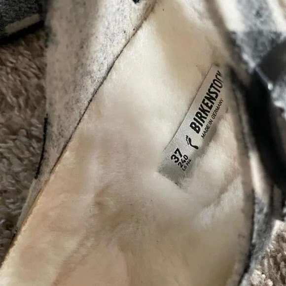 Birkenstock Arizona Black and white Plaid Shearling Lined Sandals size 37