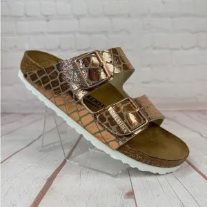 Birkenstock Arizona Gator Gleam Two Strap Copper Sandals Mens Sz 4/Women’s Sz 6