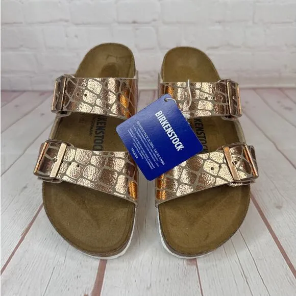 Birkenstock Arizona Gator Gleam Two Strap Copper Sandals Mens Sz 4/Women’s Sz 6